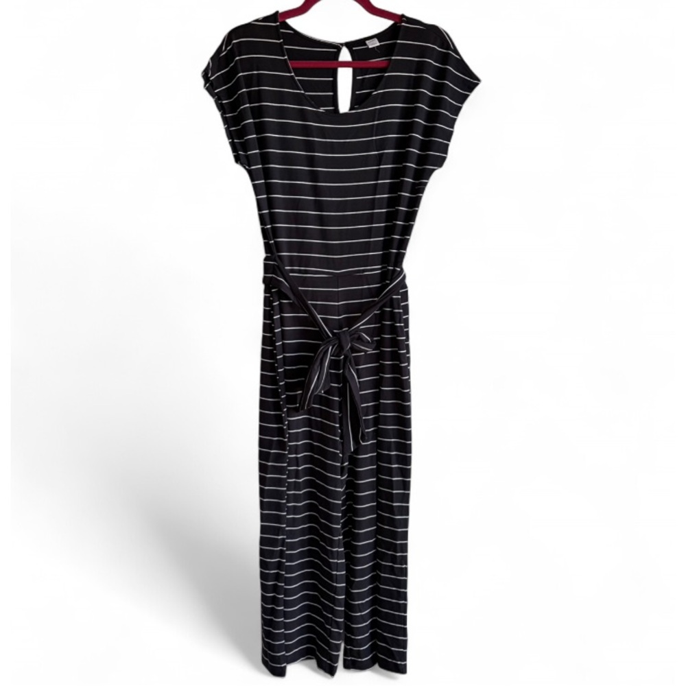 Old Navy Black and White Striped Cropped Wide Leg Knit Jumpsuit Size M